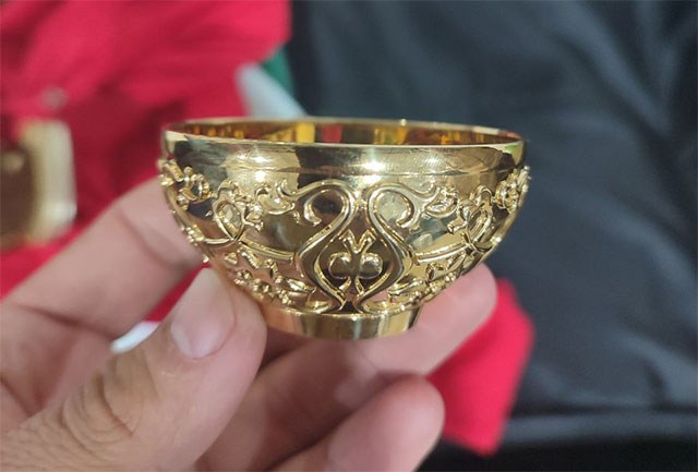 Attempt to illegally export gold cup to Germany foiled at Tashkent Airport