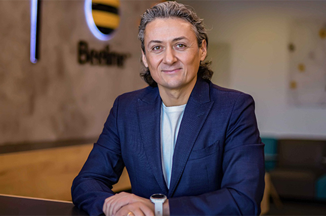 Evgeniy Nastradin Beeline Uzbekistan kompaniyasiga rahbarlik qiladi