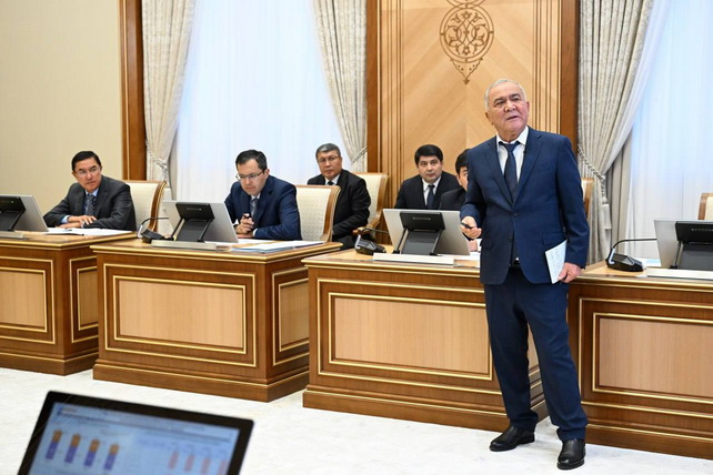 President Reviews Plans with Uzbekneftegaz to Increase Gas Production to 70 Million Cubic Meters per Day
