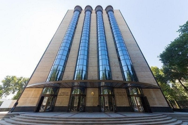 Uzbekistan’s Central Bank clarifies SMS notifications on bank cards