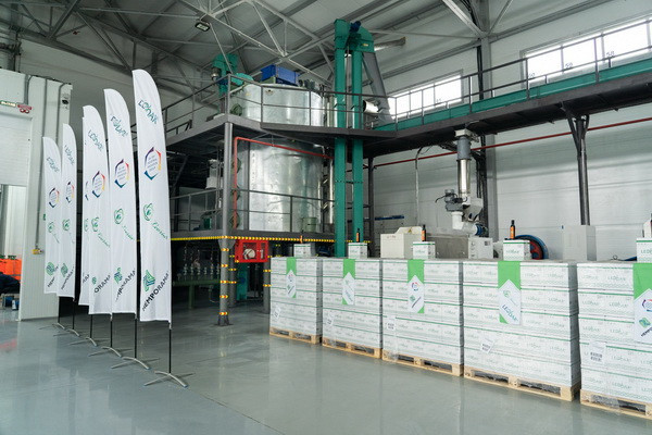 The first mass production of hemp oil was presented in Uzbekistan