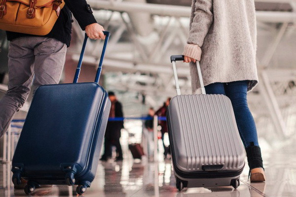 How many foreign citizens entered Uzbekistan for commercial purposes?