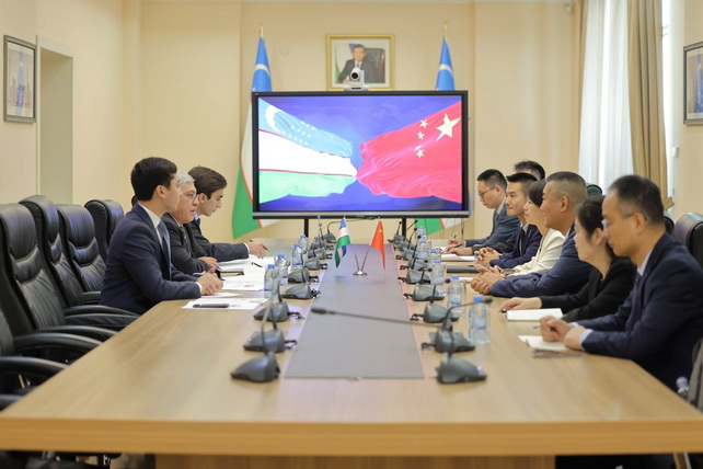 Uzbekistan and China Discuss Expansion of Cooperation in Socio-Economic Development