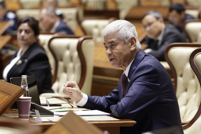 Senate Rejects the Law on State Social Insurance