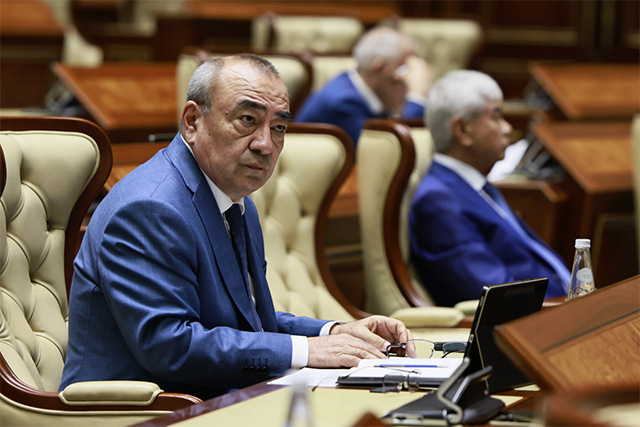 Сенат Узбекистана усилил административную ответственность
