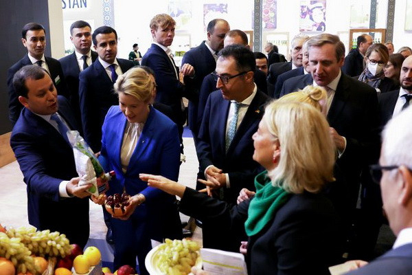 Stand "Made in Uzbekistan" welcomes guests in Berlin