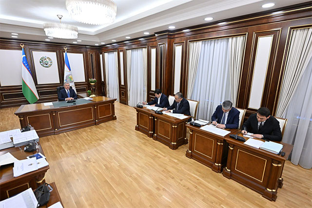 Mirziyoyev Sets New Development Priorities for Navoi Region