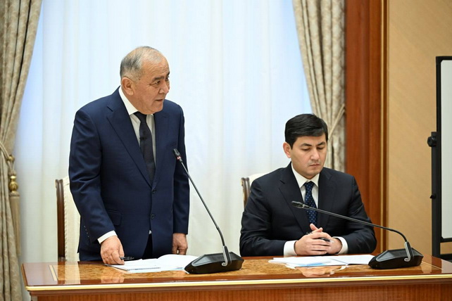 President of Uzbekistan Reviews Plans to Improve the Efficiency of Uzbekneftegaz