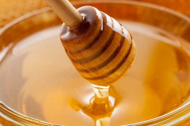 Honey production in Uzbekistan rises 4.8% in the first half of 2025