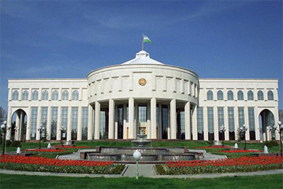 Uzbek leader, Russian PM consider relations